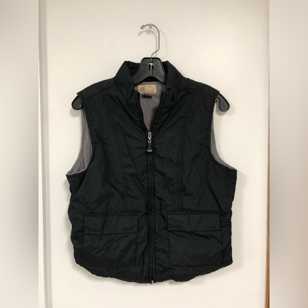 St.John’s Bay Men’s Medium Winter Vest Color Black/Gray